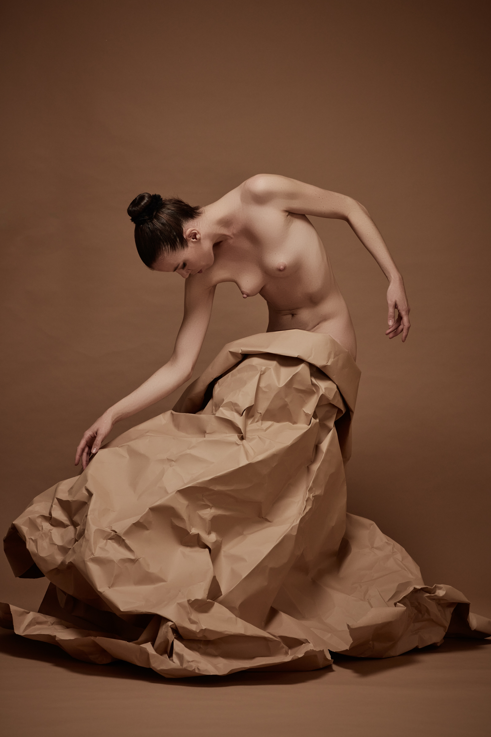 denisa sculptural art nude in studio mainz 01